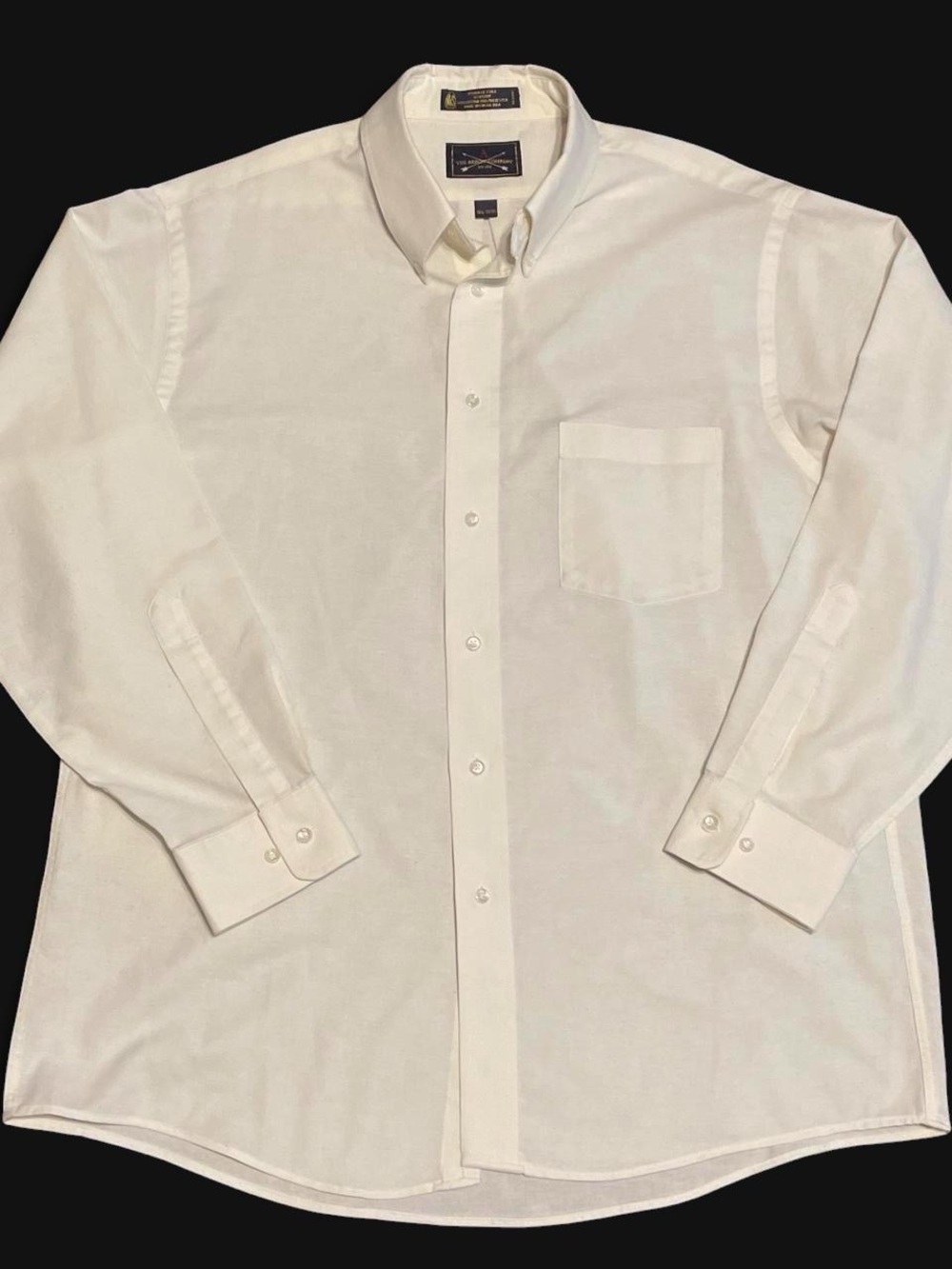 Men's White Long-Sleeve Dress Shirt with Chest Pocket
